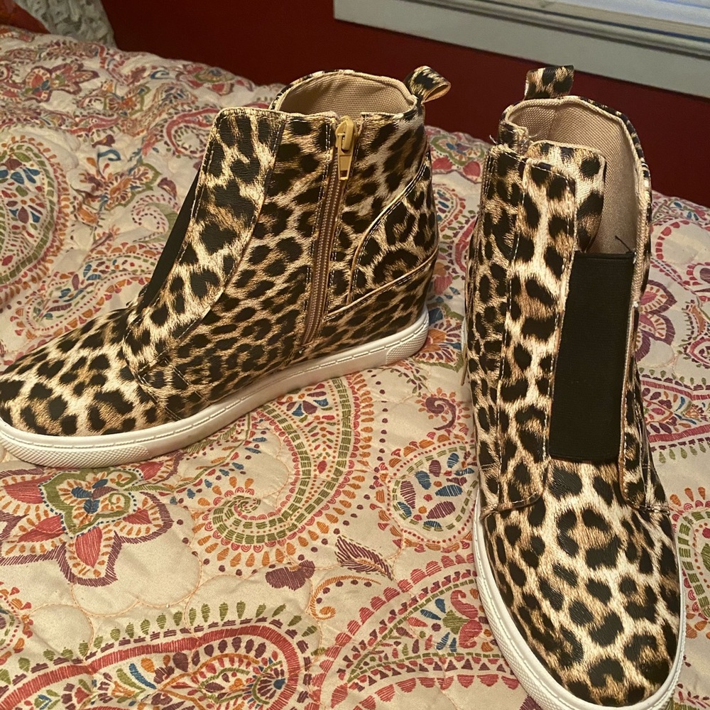Out woods for women